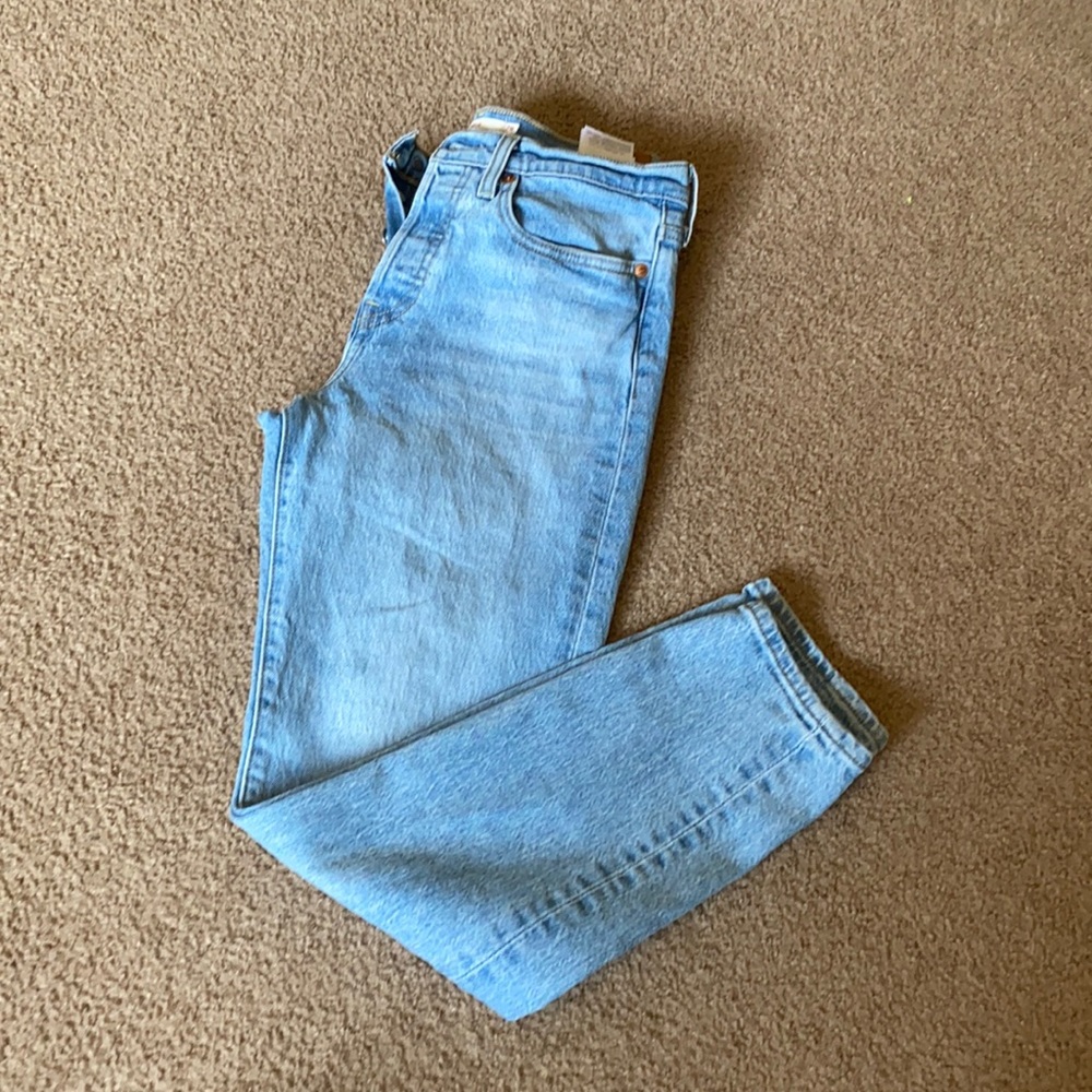 Levi’s Wedgie Jeans